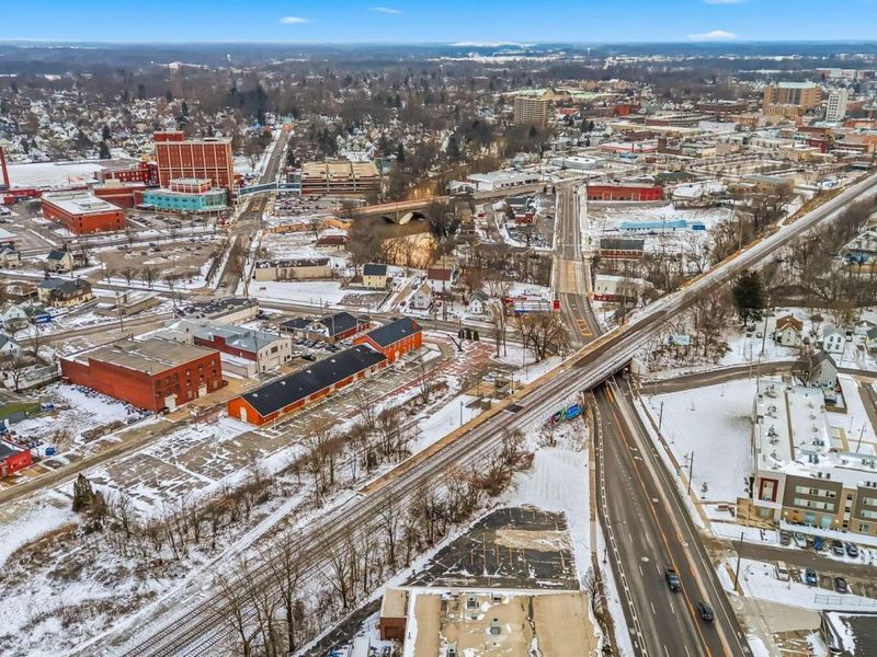 412 E River Street, Elyria, OH 44035 Photo 34