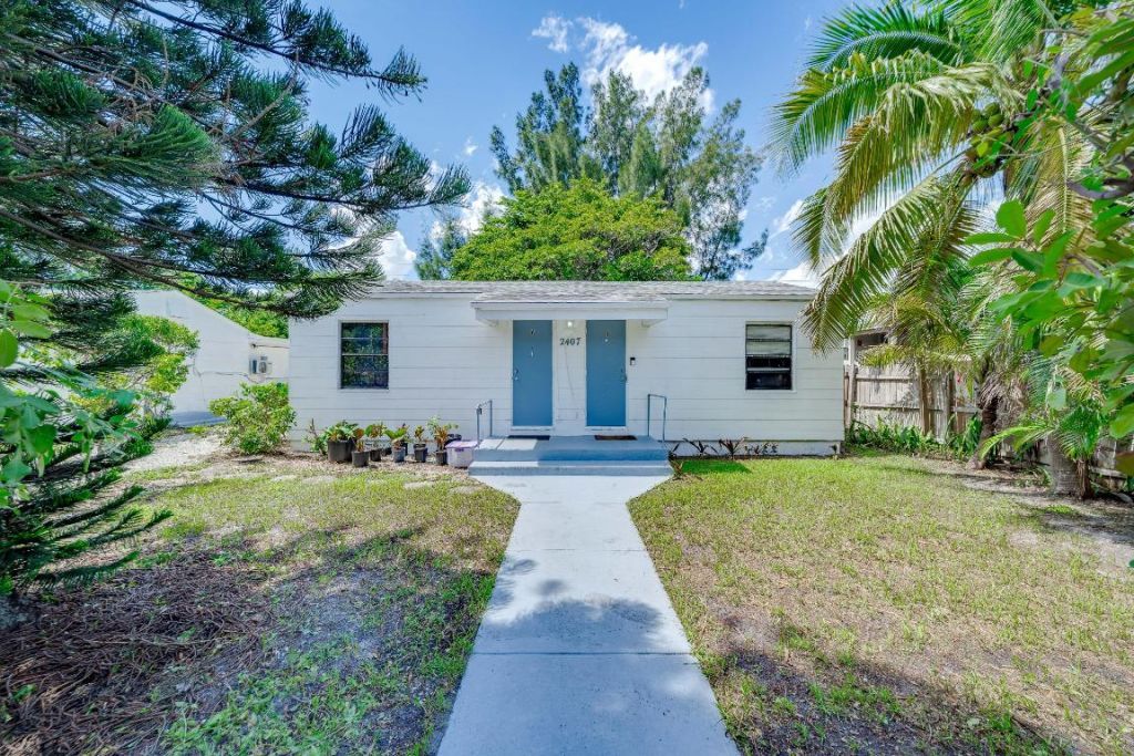 2405-2407 N East Coast Street, Lake Worth Beach, FL 33460 Photo