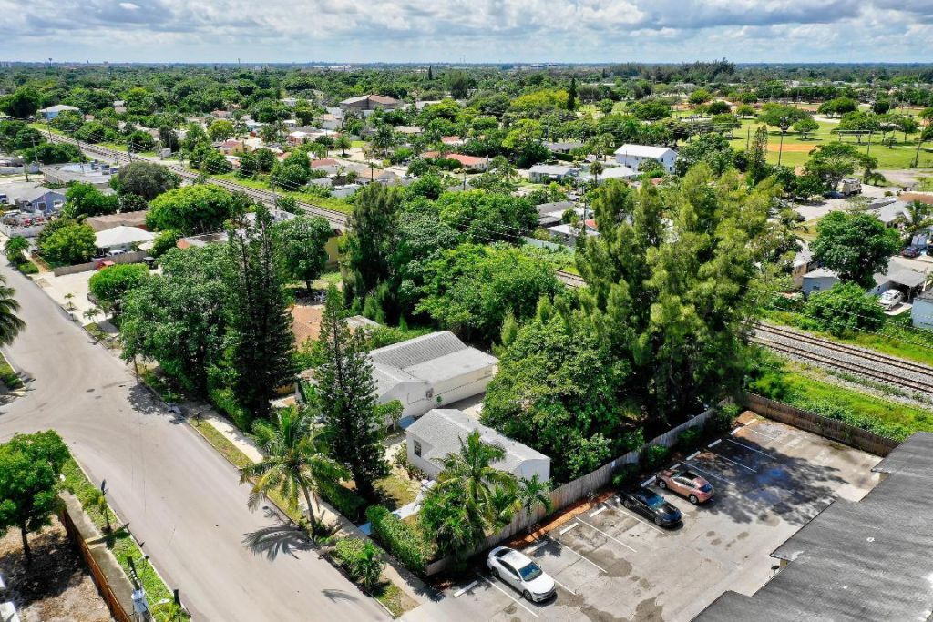 2405-2407 N East Coast Street, Lake Worth Beach, FL 33460 Photo