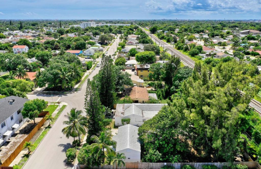 2405-2407 N East Coast Street, Lake Worth Beach, FL 33460 Photo