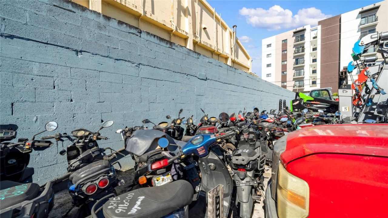 820 NW 23rd St, Miami, FL 33127 Photo