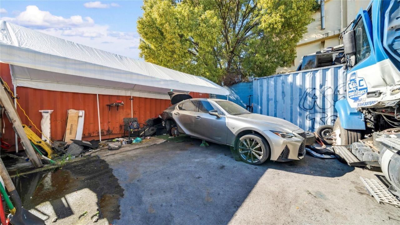 820 NW 23rd St, Miami, FL 33127 Photo