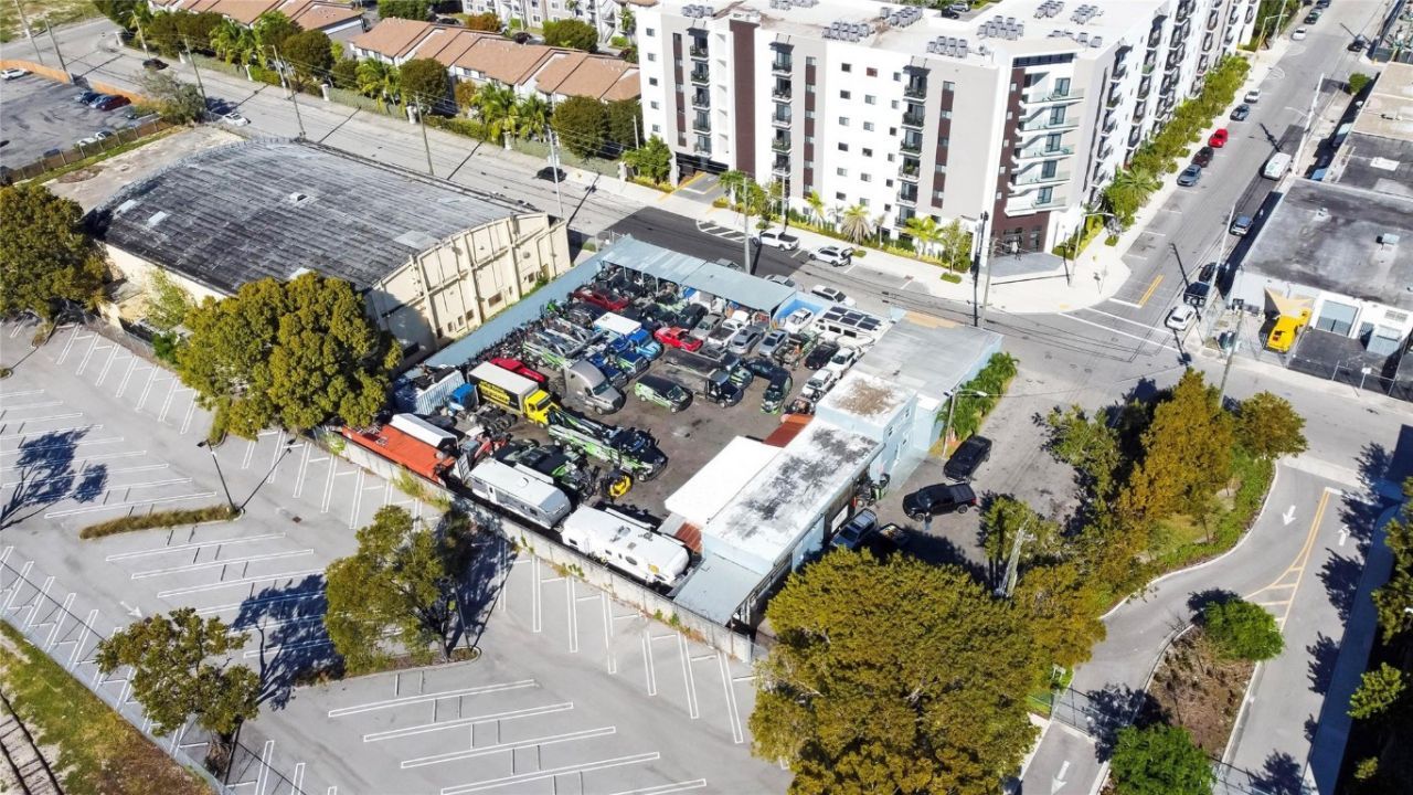 820 NW 23rd St, Miami, FL 33127 Photo