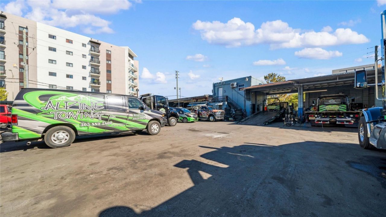 820 NW 23rd St, Miami, FL 33127 Photo