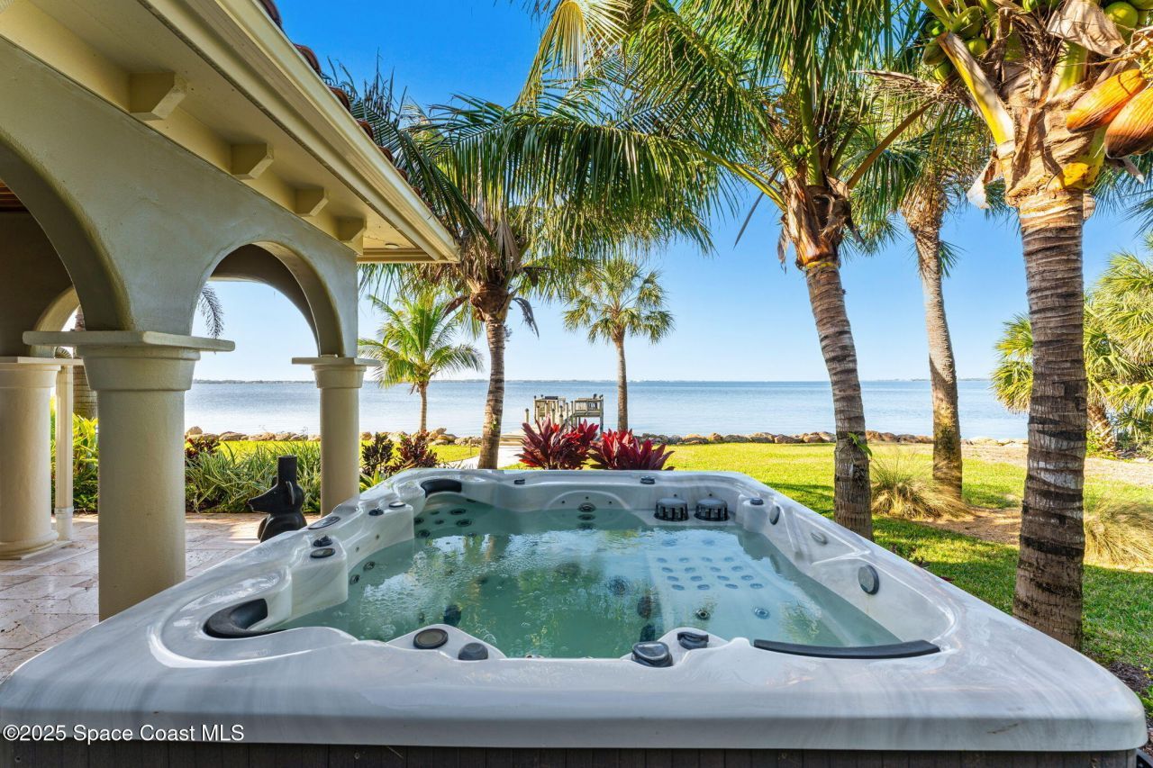 467 Spoonbill Lane, Melbourne Beach, FL 32951 Photo