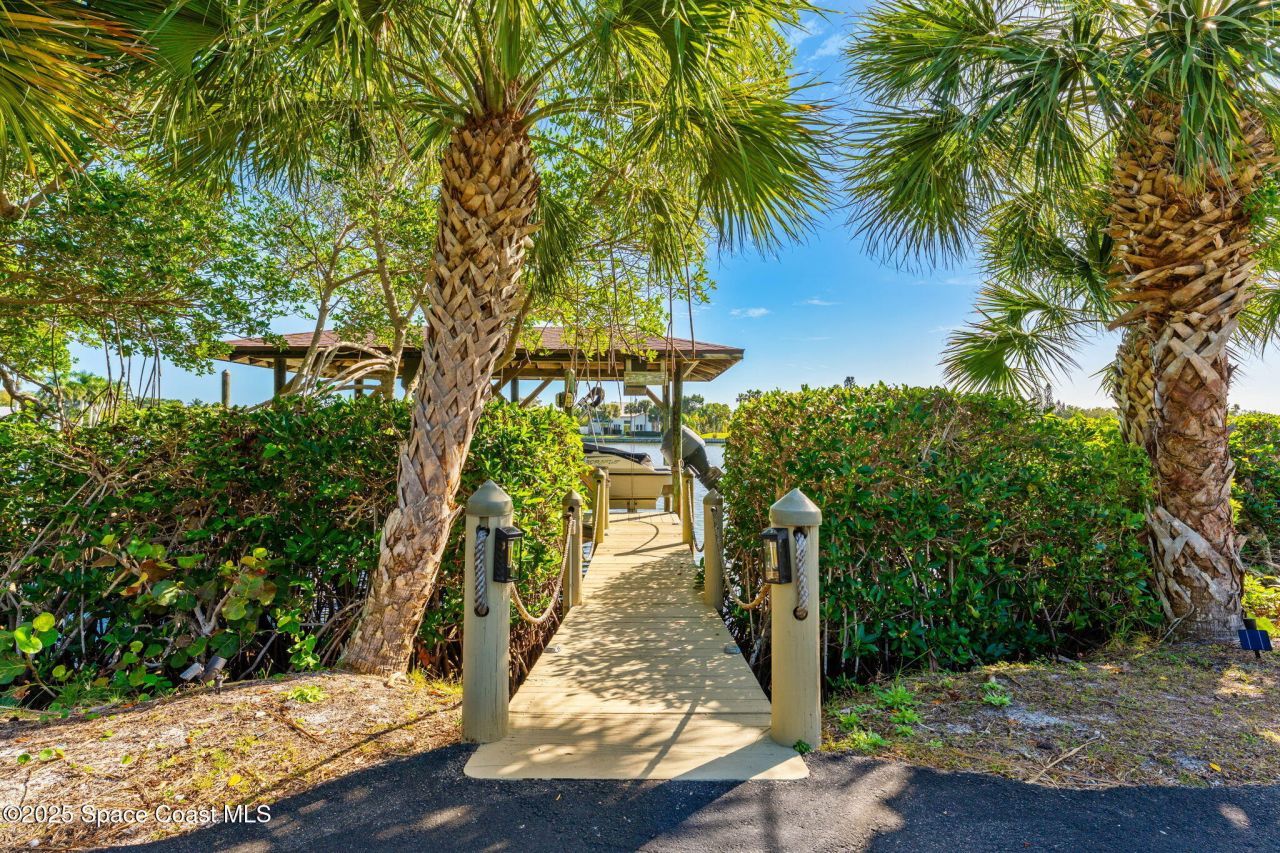 467 Spoonbill Lane, Melbourne Beach, FL 32951 Photo