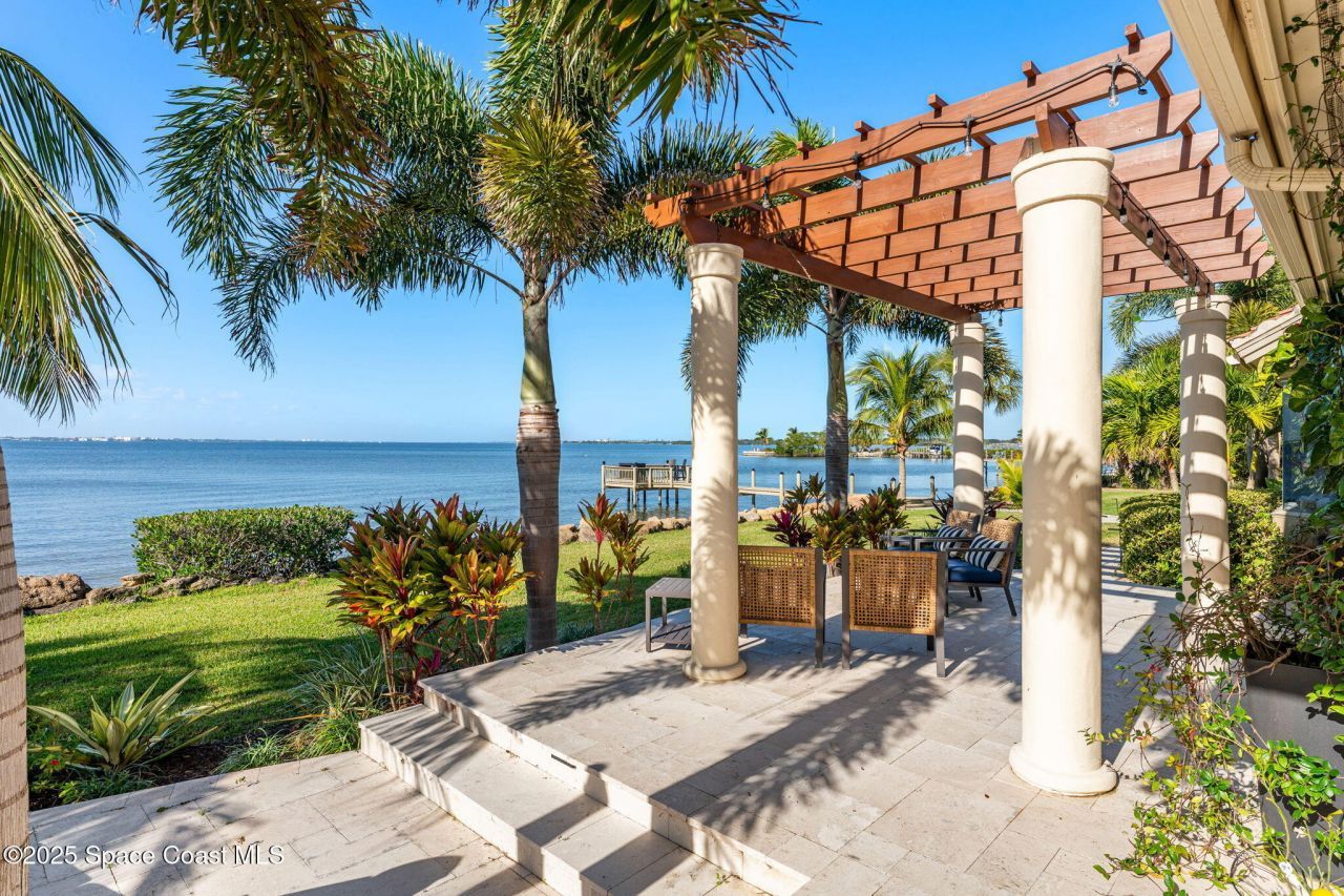 467 Spoonbill Lane, Melbourne Beach, FL 32951 Photo