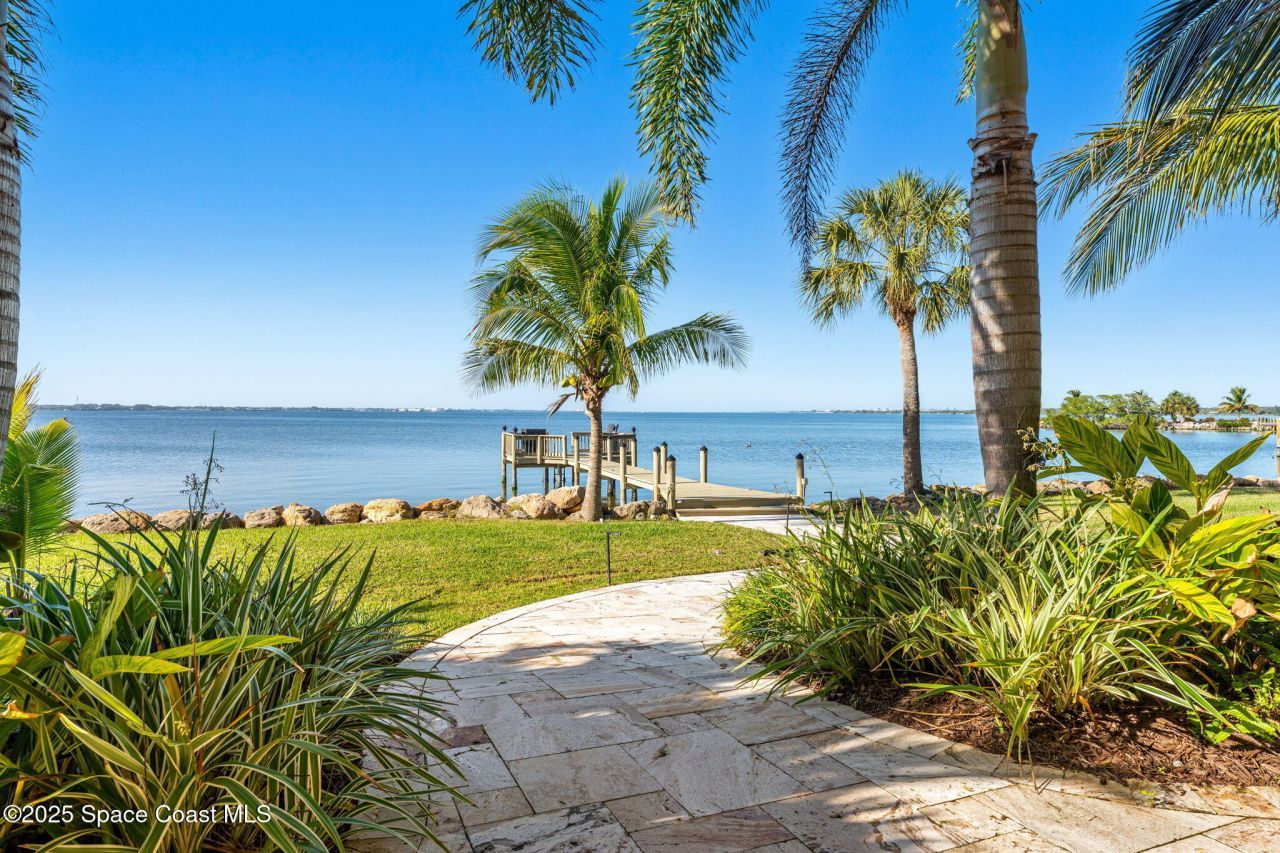 467 Spoonbill Lane, Melbourne Beach, FL 32951 Photo