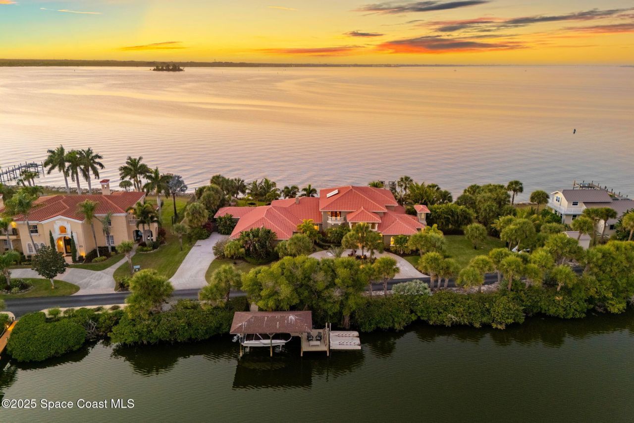 467 Spoonbill Lane, Melbourne Beach, FL 32951 Photo