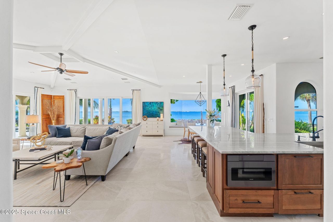 467 Spoonbill Lane, Melbourne Beach, FL 32951 Photo