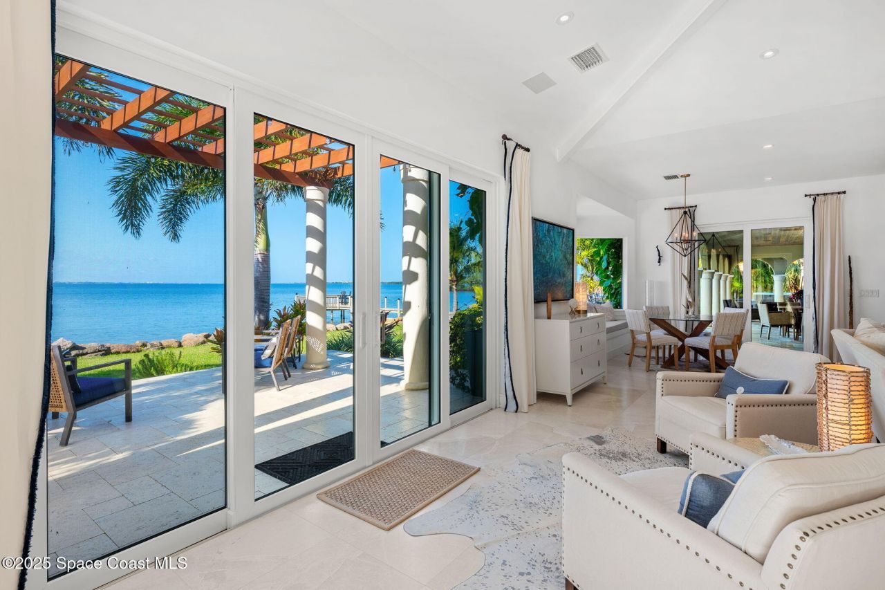 467 Spoonbill Lane, Melbourne Beach, FL 32951 Photo