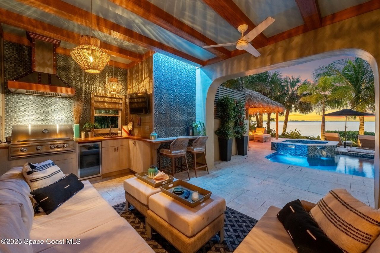 467 Spoonbill Lane, Melbourne Beach, FL 32951 Photo