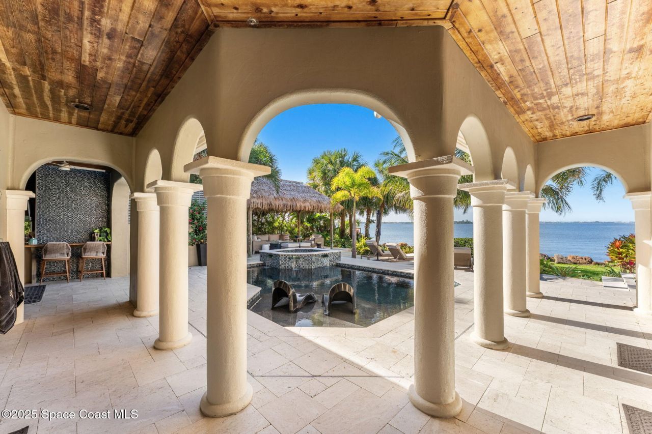 467 Spoonbill Lane, Melbourne Beach, FL 32951 Photo