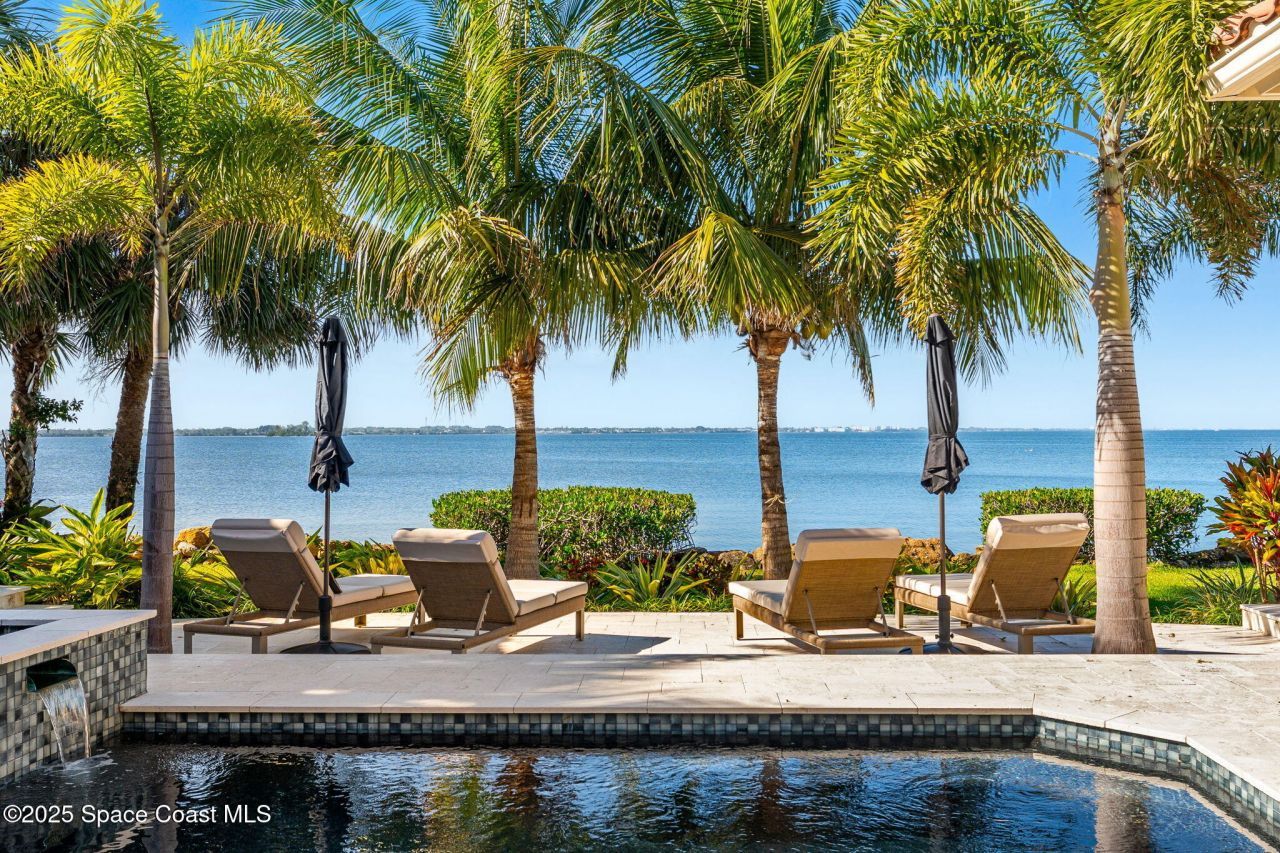 467 Spoonbill Lane, Melbourne Beach, FL 32951 Photo