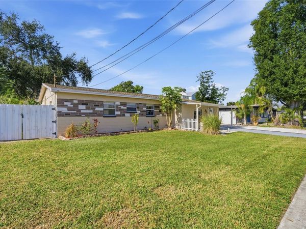 318 COUNTRY CLUB DRIVE, OLDSMAR, FL 34677