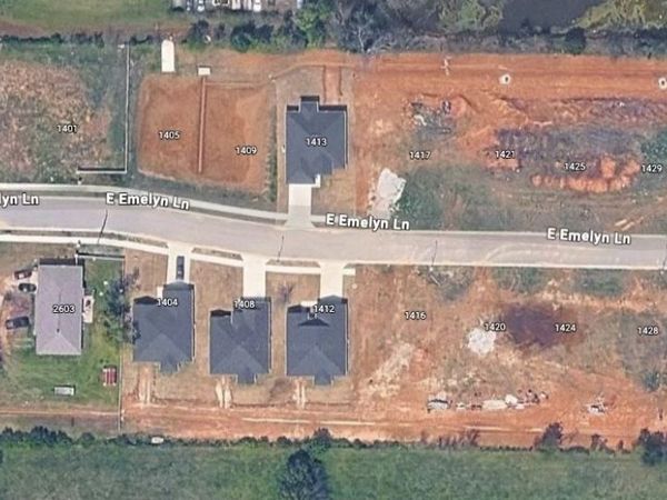 1433 E Emelyn Lane , Siloam Springs, AR 72761