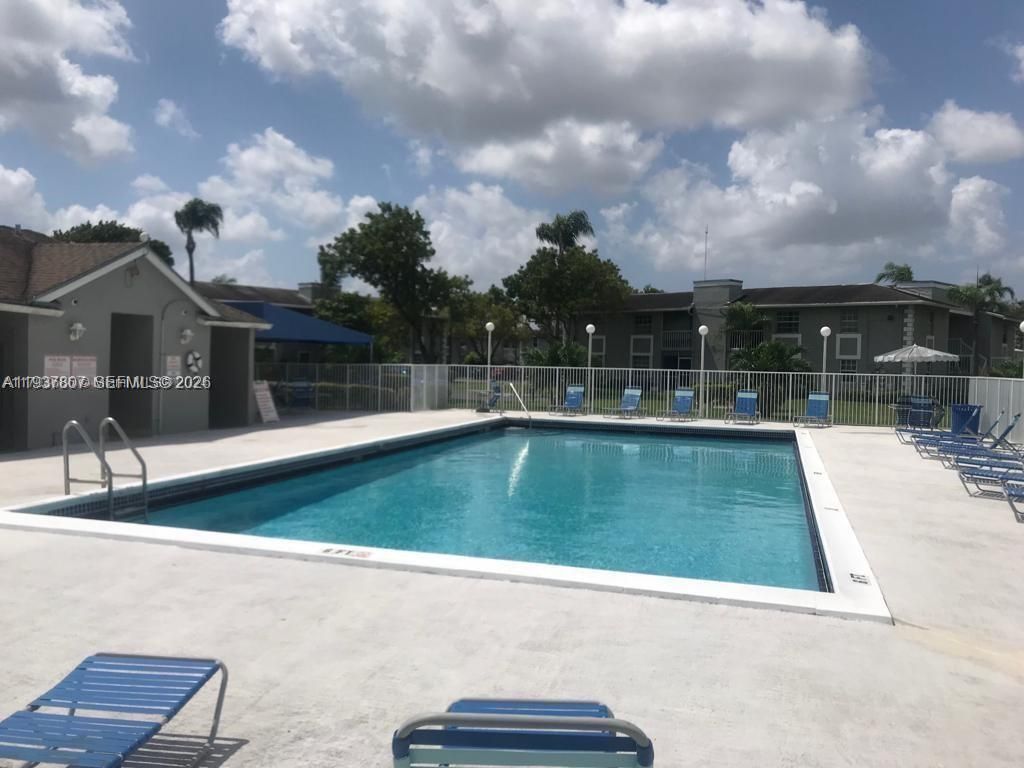 455 NE 210th Cir Ter, Unit 102-18, Miami, FL 33179 Photo