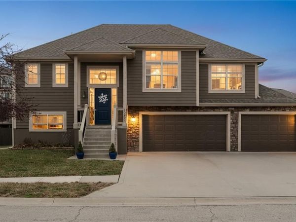 10507 Augusta Drive, Kansas City, KS 66109