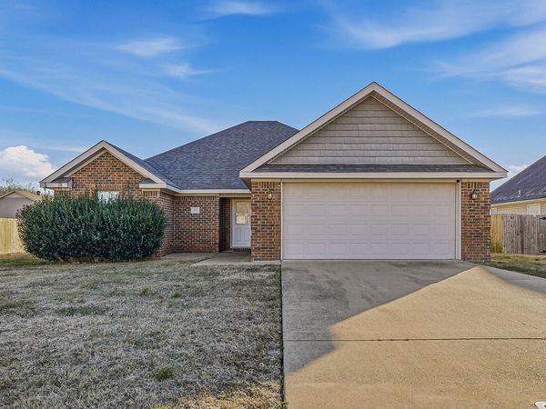 1312 Crepe Myrtle Drive, Jonesboro, AR 72405