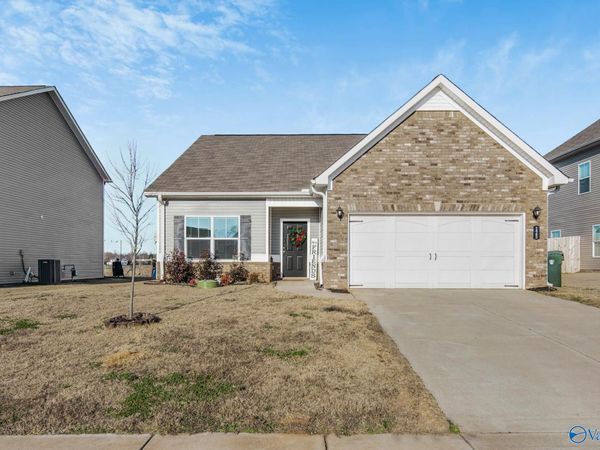 125 Story Ray Drive, New Market, AL 35761