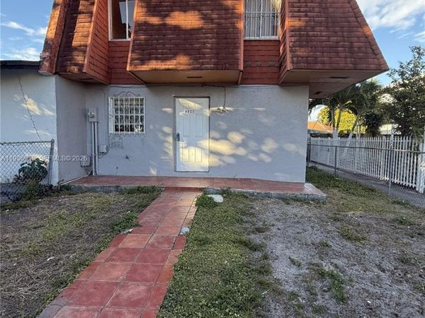 4541 NW 190th St, Miami Gardens, FL 33055