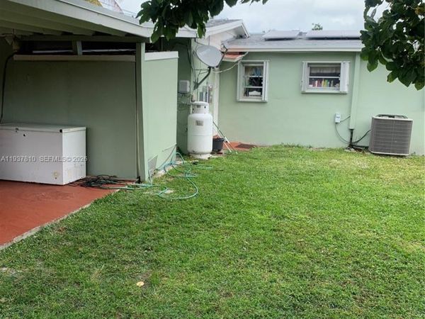 17200 N Miami Ave, Miami, FL 33169