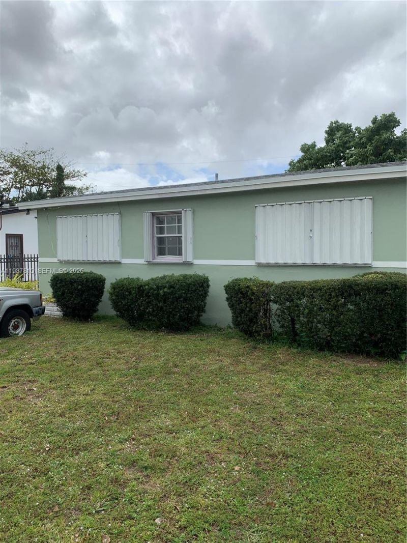 17200 N Miami Ave, Miami, FL 33169 Photo