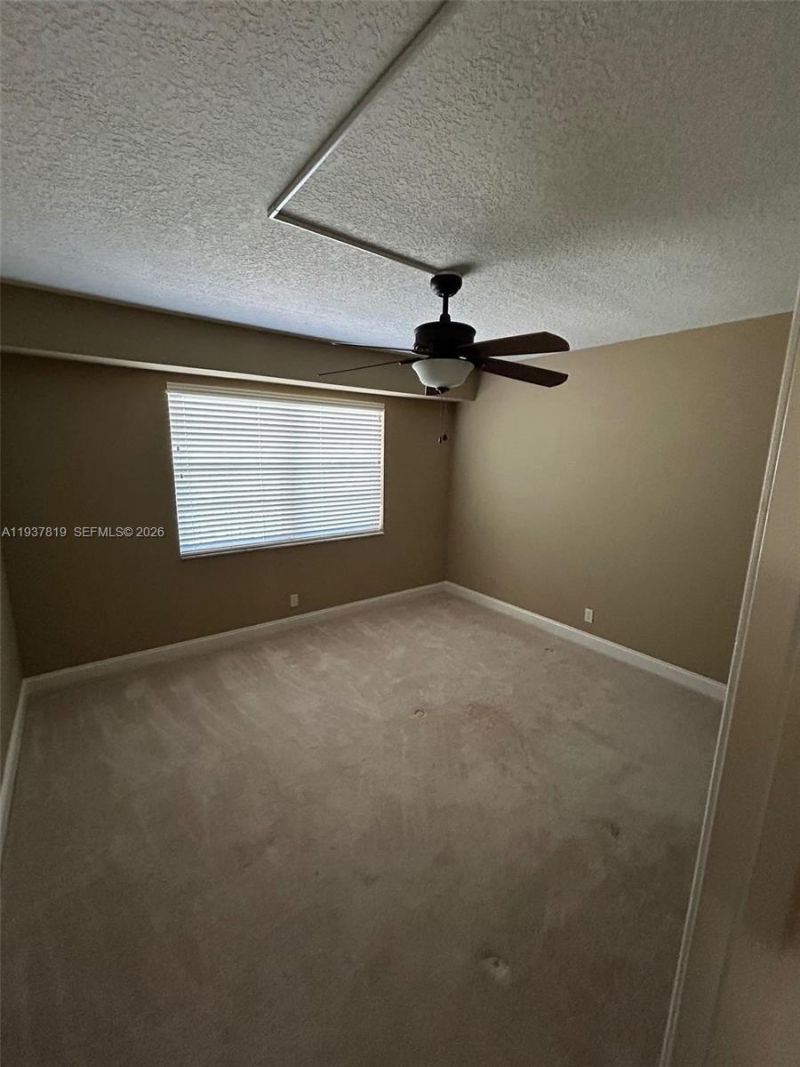 3001 W Rolling Hills Cir, Unit 705, Davie, FL 33328 Photo