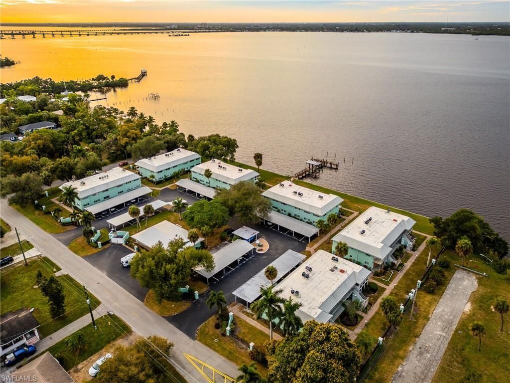 3225 E Riverside Dr, Unit 31C, Fort Myers, FL 33916 Photo