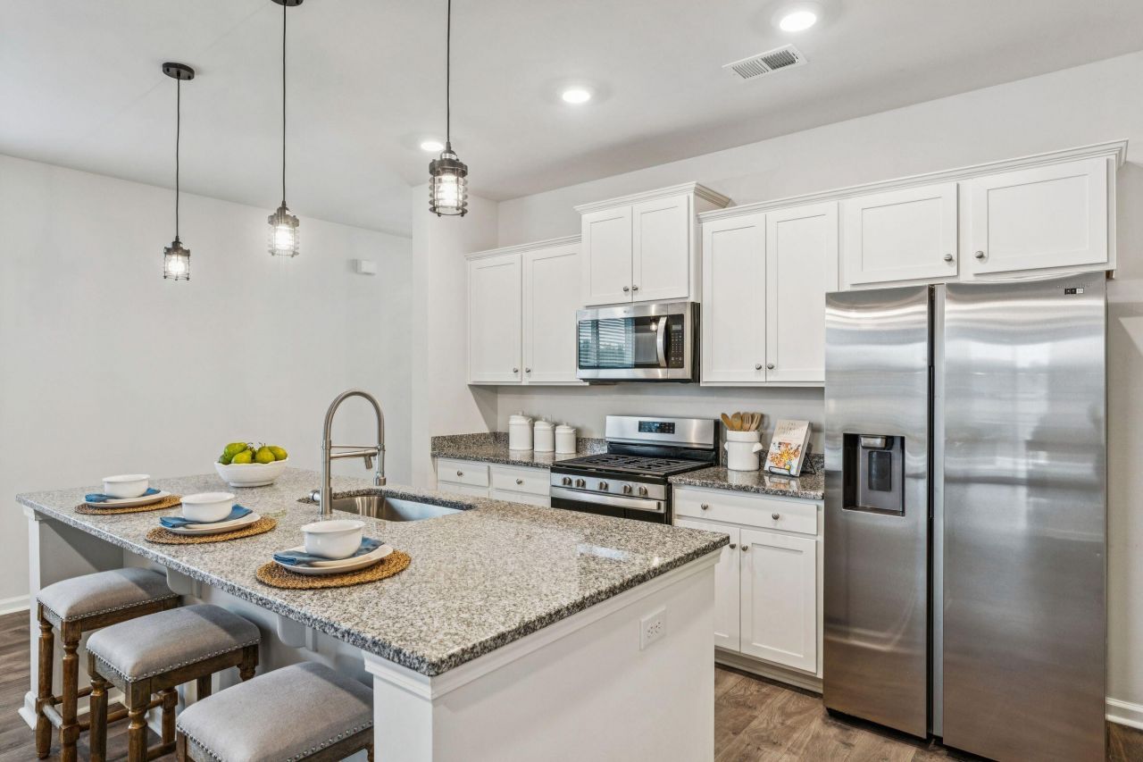 223 Silver Creek Drive Photo 12