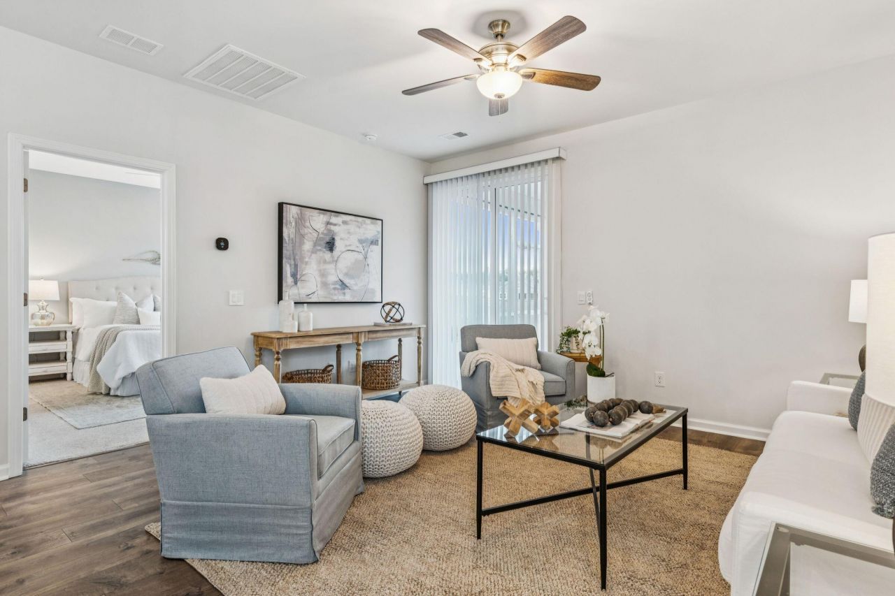 223 Silver Creek Drive Photo 21