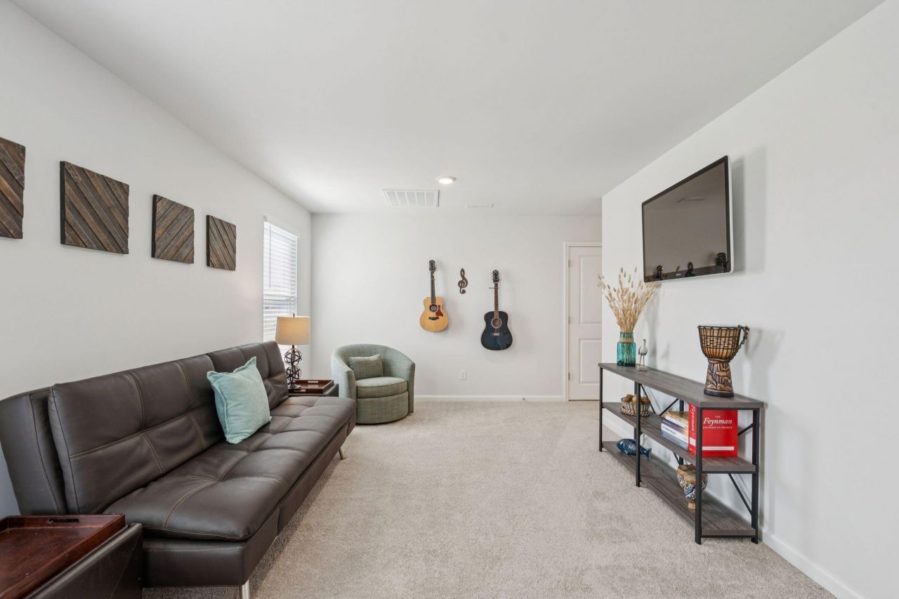 223 Silver Creek Drive Photo 45