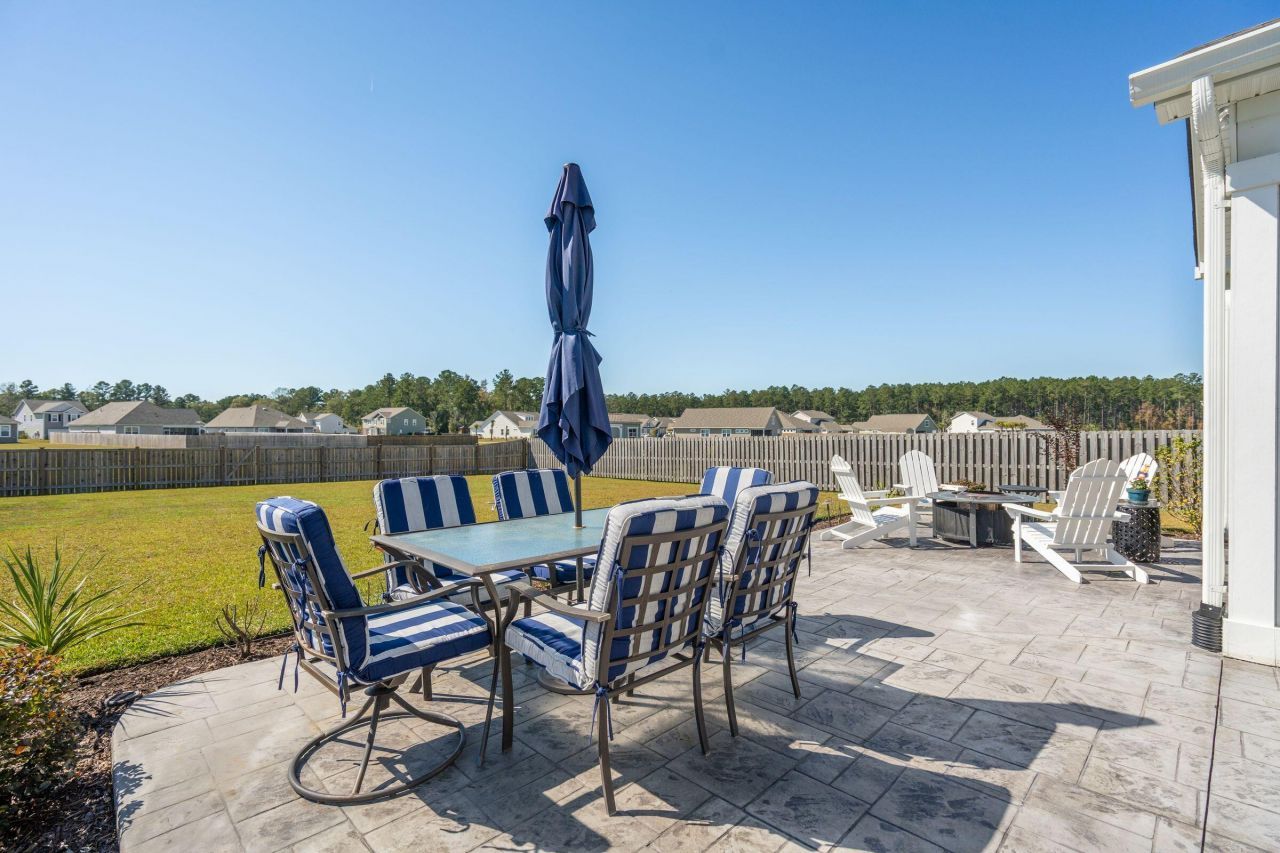 223 Silver Creek Drive Photo 5