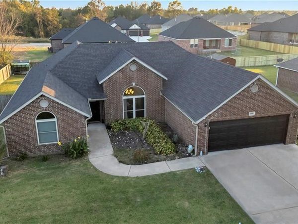 8006 David Drive, Siloam Springs, AR 72761