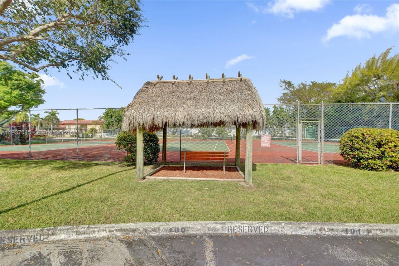 10854 Kendall Dr, Unit 221, Miami, FL 33176 Photo