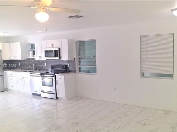 710 52nd St, West Palm Beach, FL 33407