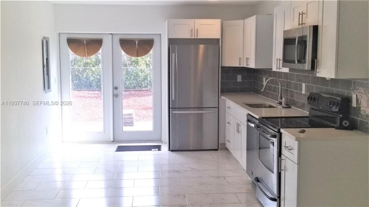 710 52nd St, West Palm Beach, FL 33407 Photo