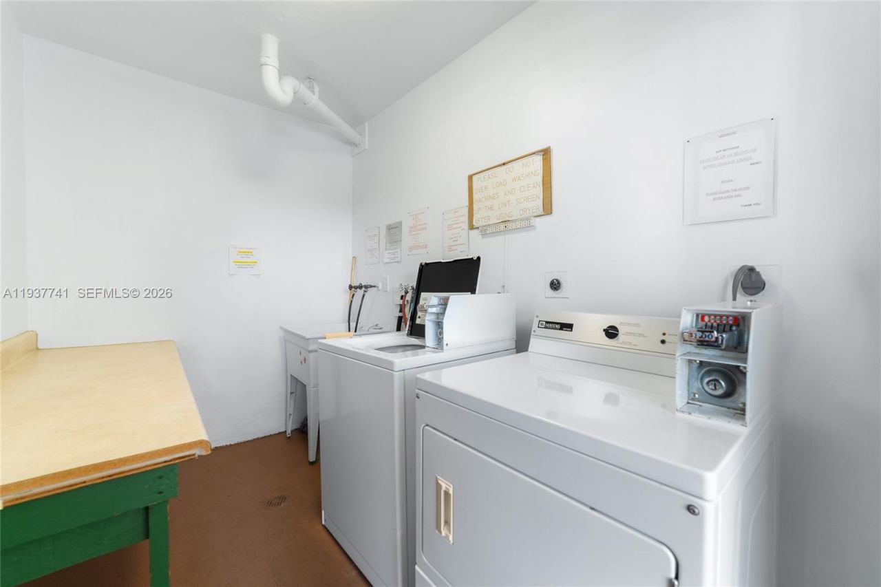 2951 NW 46th Ave, Unit 306, Lauderdale Lakes, FL 33313 Photo