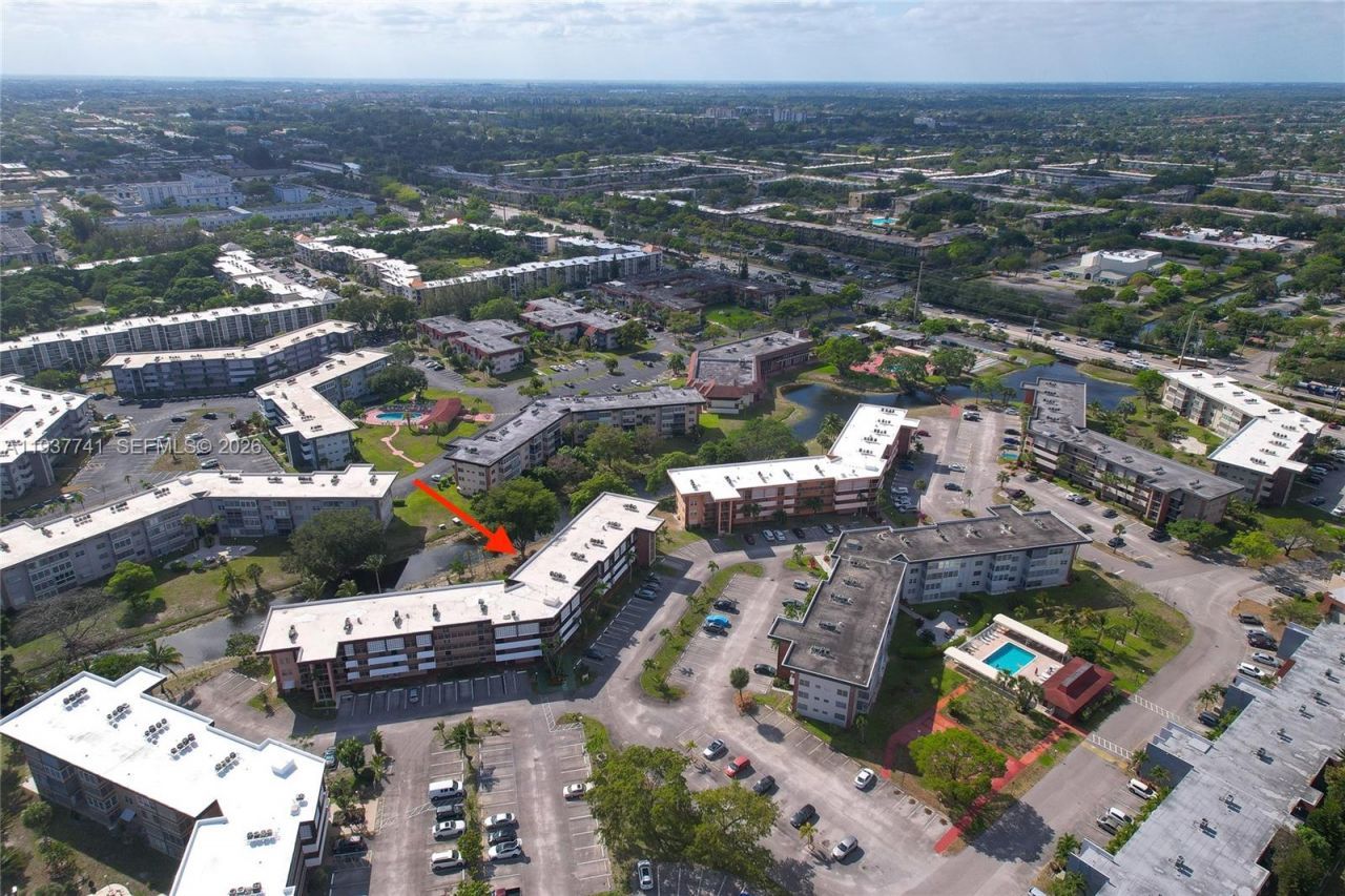 2951 NW 46th Ave, Unit 306, Lauderdale Lakes, FL 33313 Photo