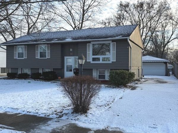 450 E Mulberry Court, Glenwood, IL 60425