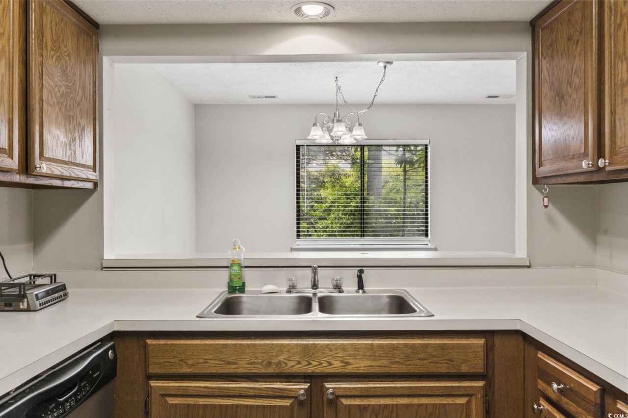 3954 Pinebrook Circle Photo 10