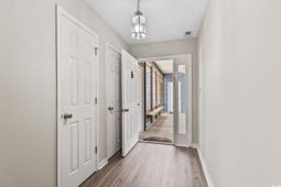 3954 Pinebrook Circle photo 4