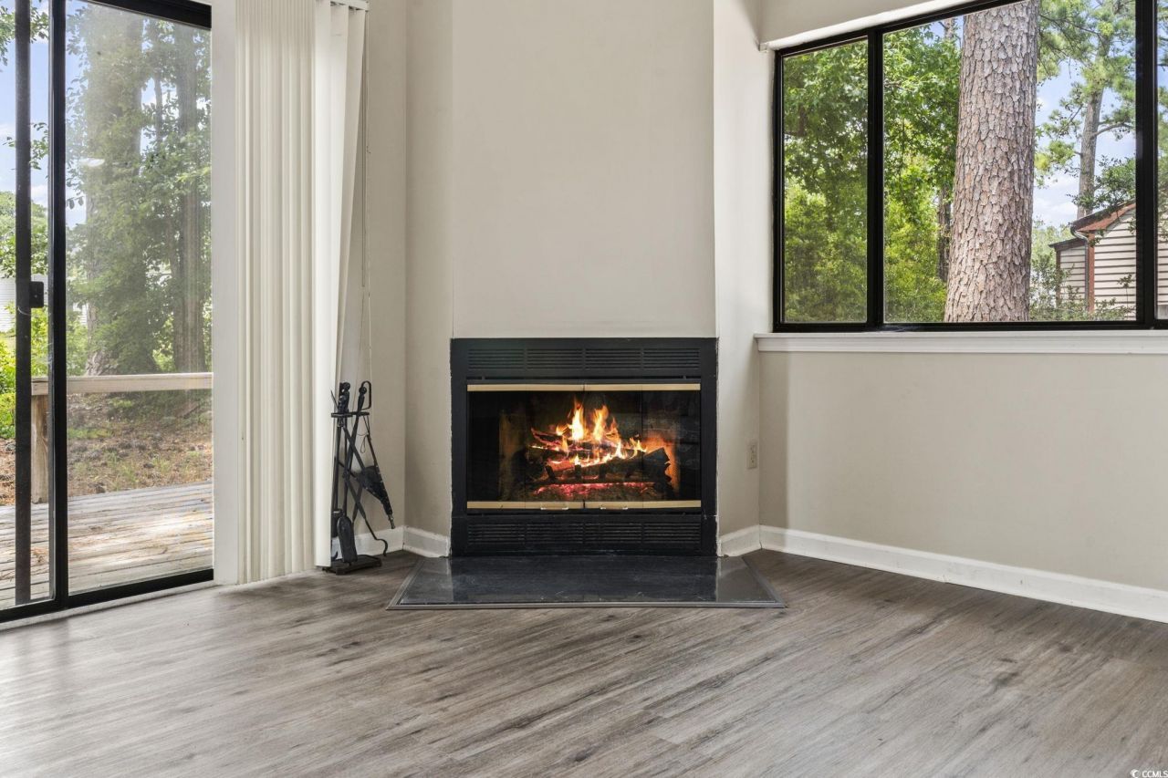 3954 Pinebrook Circle Photo 7