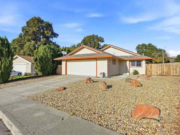 834 834 Coral Ridge Cir, Rodeo, CA 94572