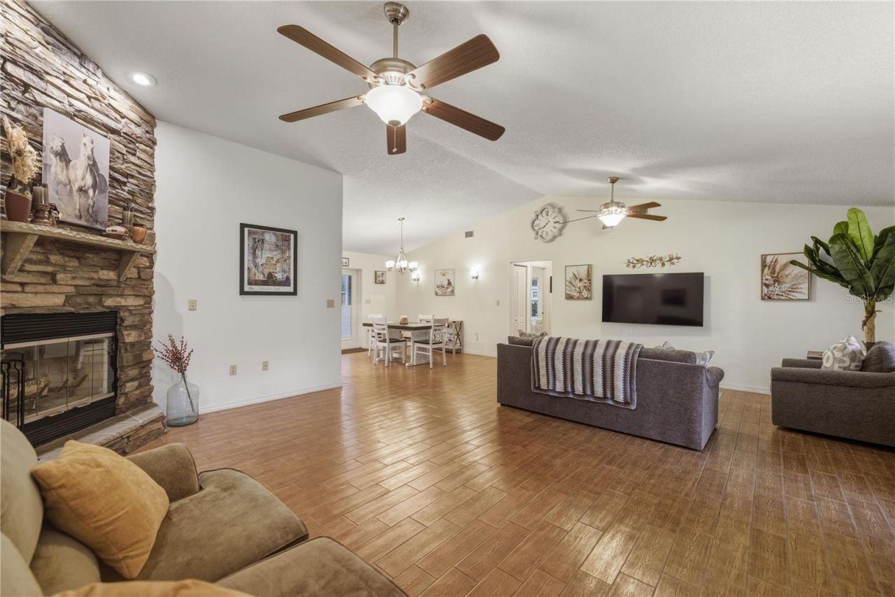 12028 S Pine Oak Terrace, Floral City, FL 34436 Photo