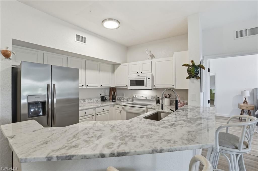 15585 Ocean Walk Cir, Unit 313, Fort Myers, FL 33908 Photo