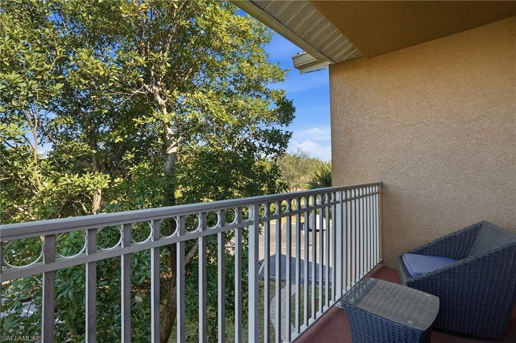15585 Ocean Walk Cir, Unit 313, Fort Myers, FL 33908 Photo
