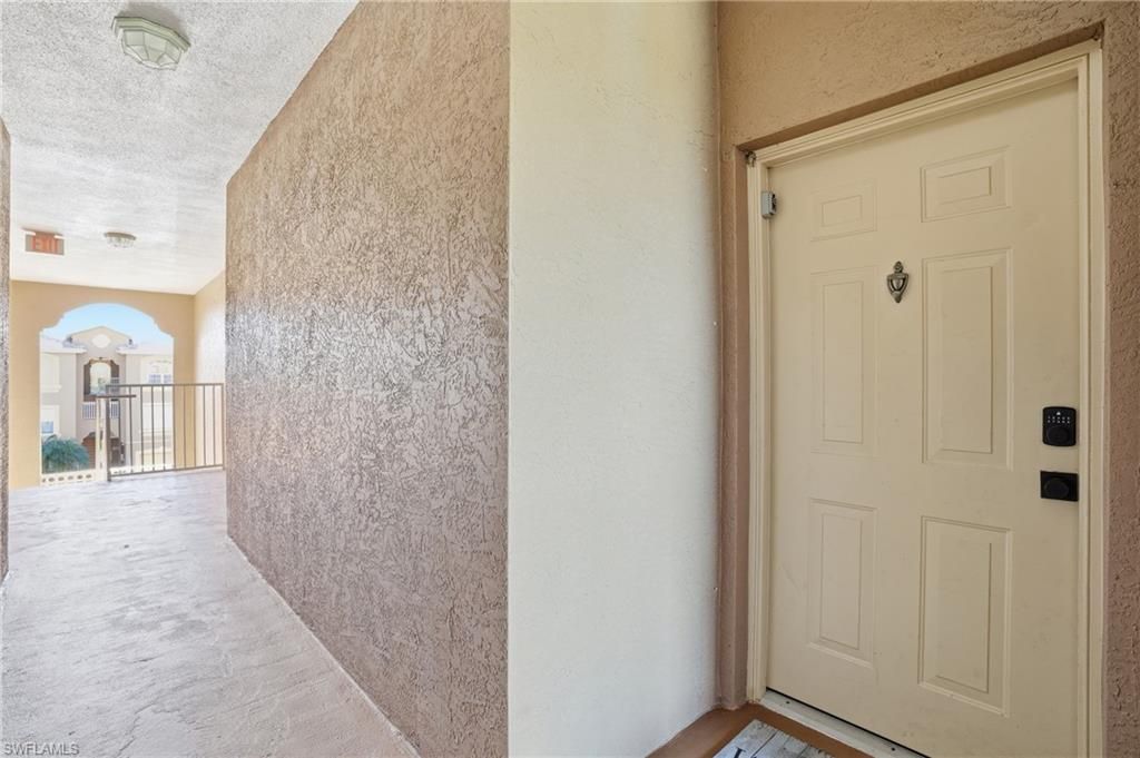15585 Ocean Walk Cir, Unit 313, Fort Myers, FL 33908 Photo
