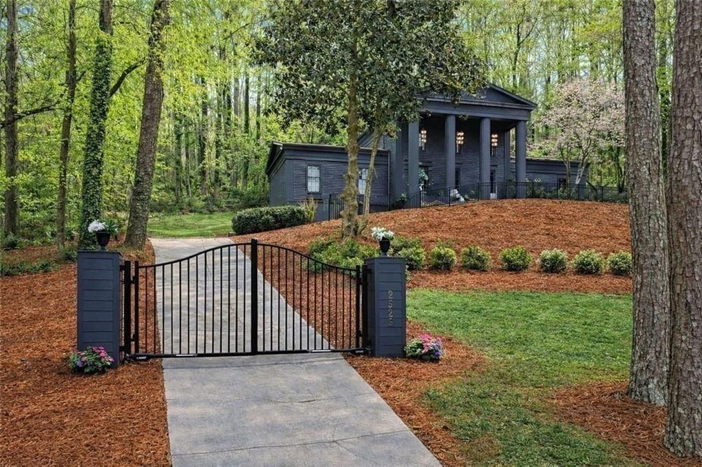 2525 Spalding Drive, Atlanta, GA 30350 Main Photo