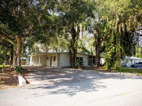 809 SE 10th Street, Okeechobee, FL 34974